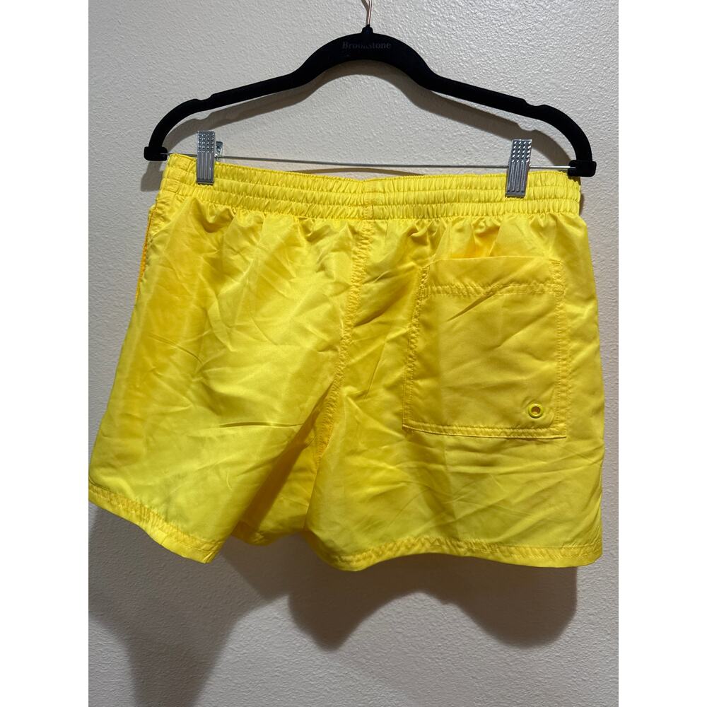 Womens yellow Nike woven lined shorts size medium - Picture 2 of 4